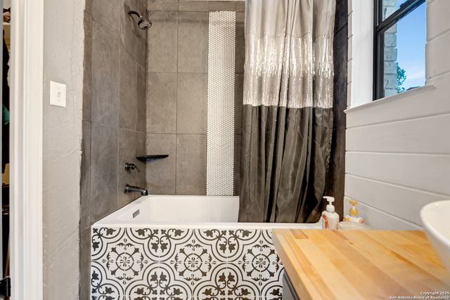 2665 Casey Road, Bulverde, TX 78163