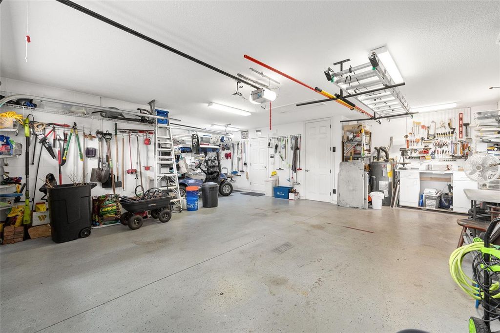 Image 47 of property listing at 8785 SW 82ND COURT ROAD, Ocala, FL 34481