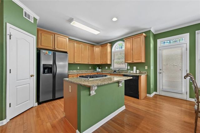 3945 Summit Gate Drive, Suwanee, GA 30024