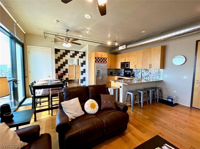 353 East Bonneville Avenue 743, Las Vegas, NV 89101