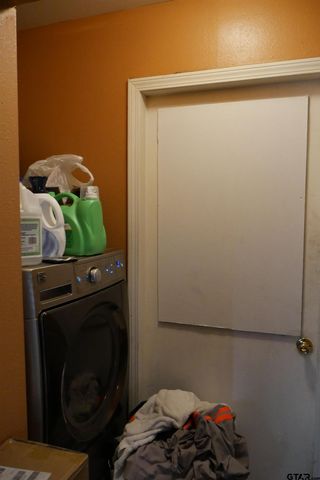 7239 Greenbriar Rd, Tyler, TX 75704