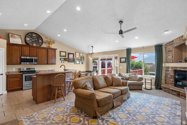 1396 S LUKAS LN, Saratoga Springs, UT 84045