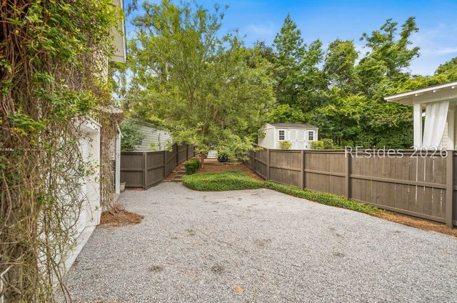 120 Lyford Pl, Beaufort, SC 29902