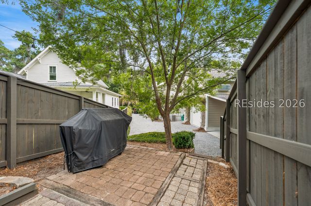 120 Lyford Pl, Beaufort, SC 29902