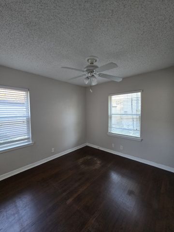 4738 El Campo Avenue 8, Fort Worth, TX 76107