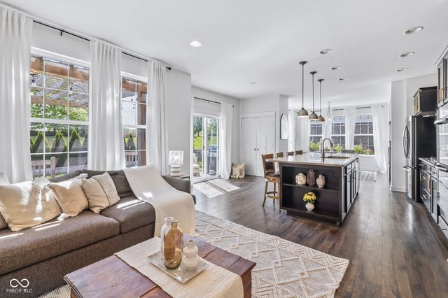 13999 Northcoat Place, Fishers, IN 46038