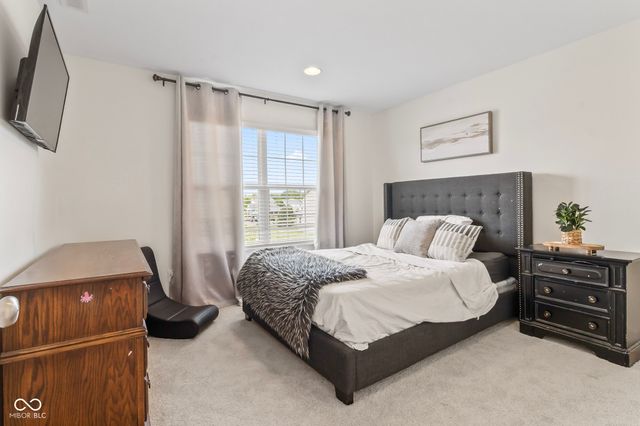 13999 Northcoat Place, Fishers, IN 46038