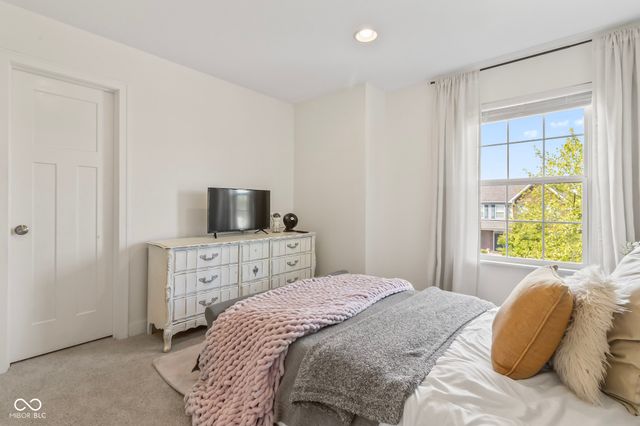 13999 Northcoat Place, Fishers, IN 46038