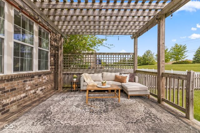 13999 Northcoat Place, Fishers, IN 46038