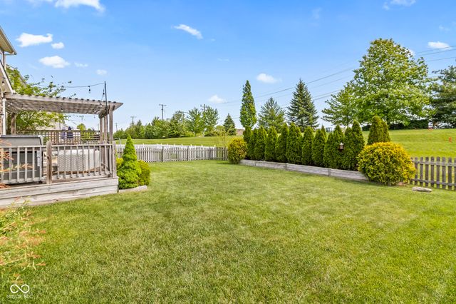 13999 Northcoat Place, Fishers, IN 46038