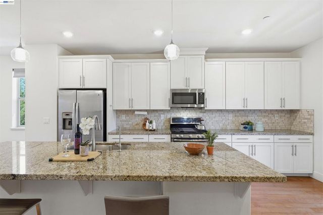 3062 Threecastles Way, Dublin, CA 94568
