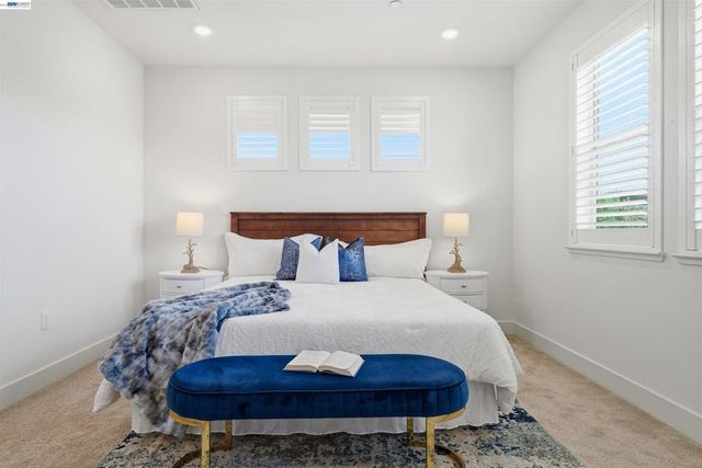 3062 Threecastles Way, Dublin, CA 94568