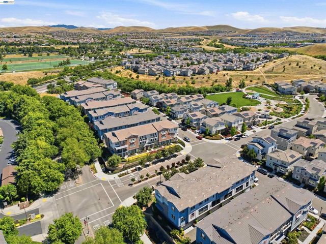 3062 Threecastles Way, Dublin, CA 94568
