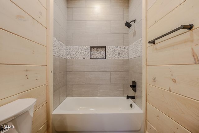 1829 Fantasy Way, Sevierville, TN 37876