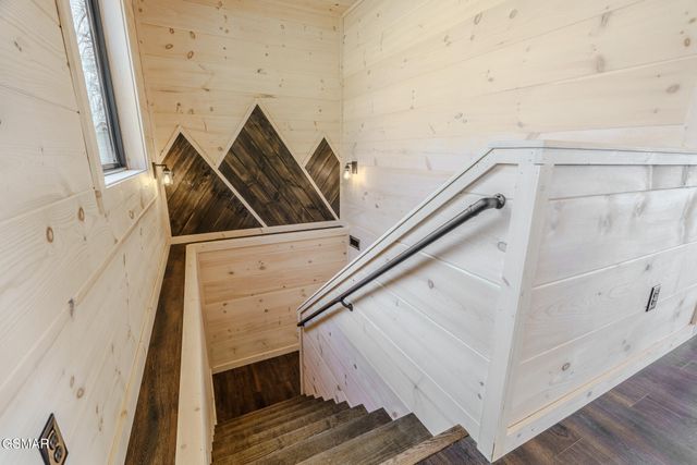 1829 Fantasy Way, Sevierville, TN 37876