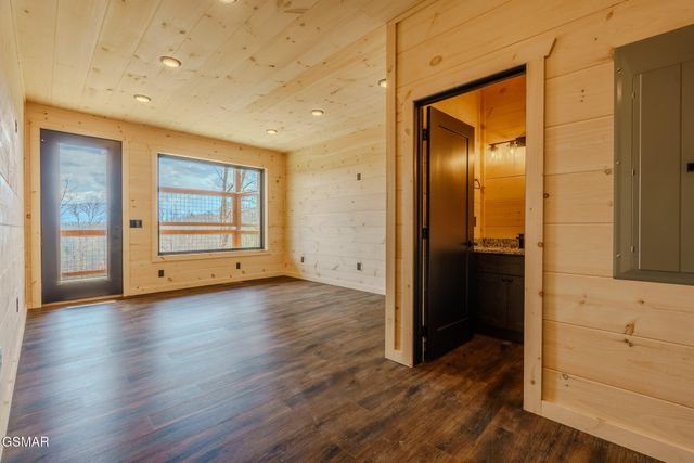 1829 Fantasy Way, Sevierville, TN 37876