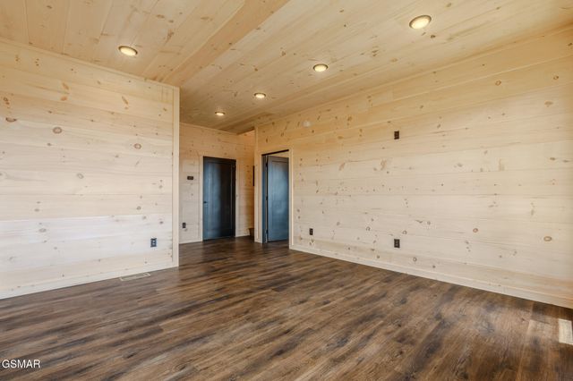 1829 Fantasy Way, Sevierville, TN 37876