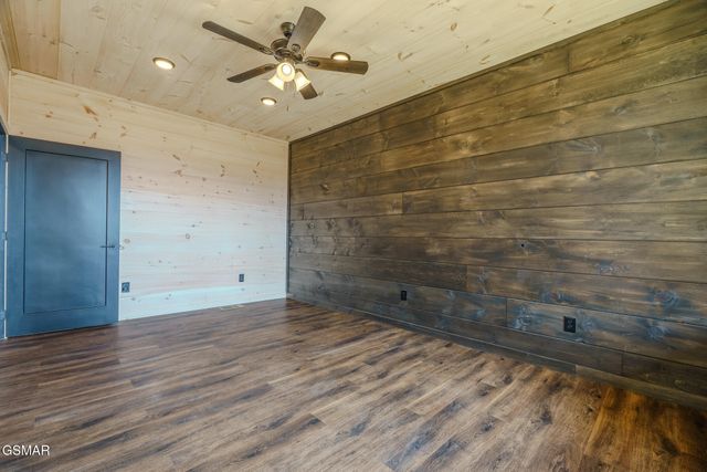 1829 Fantasy Way, Sevierville, TN 37876