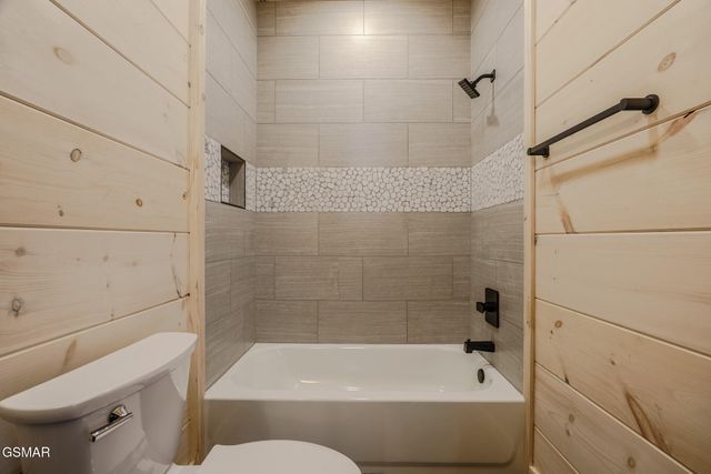 1829 Fantasy Way, Sevierville, TN 37876