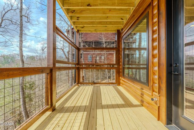 1829 Fantasy Way, Sevierville, TN 37876