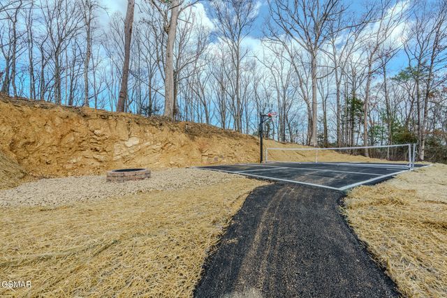 1829 Fantasy Way, Sevierville, TN 37876