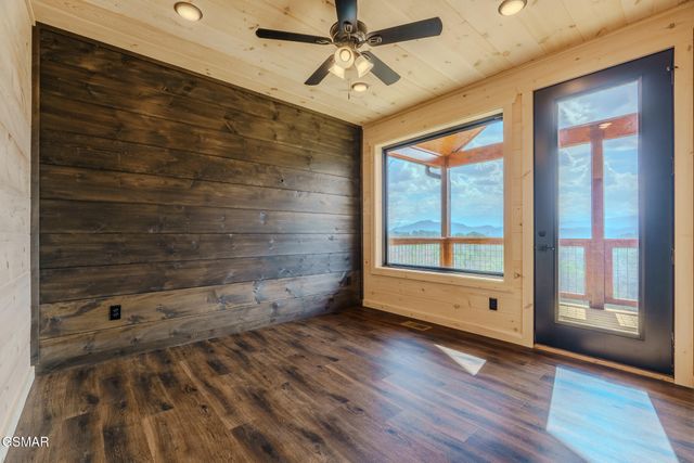 1829 Fantasy Way, Sevierville, TN 37876