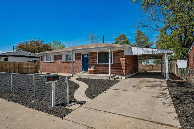 12831 Randolph Place, Denver, CO 80239