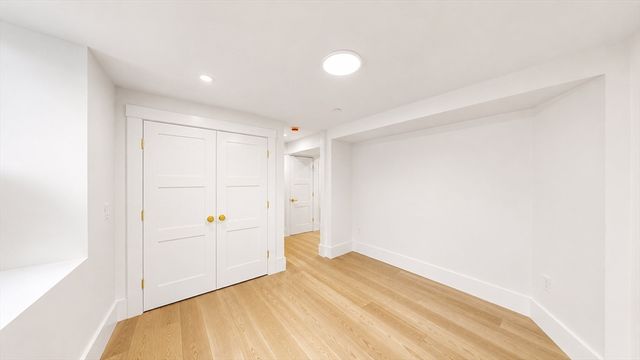 139 Sycamore St. A, Somerville, MA 02145