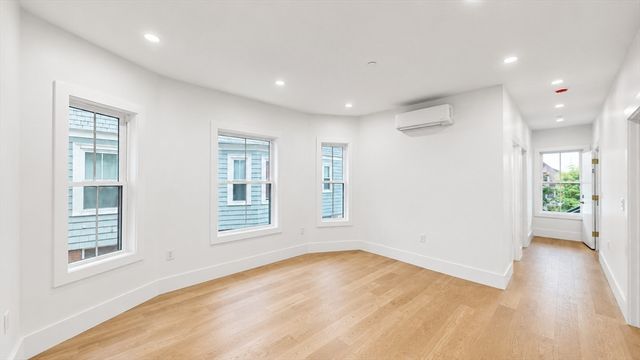 139 Sycamore St. A, Somerville, MA 02145