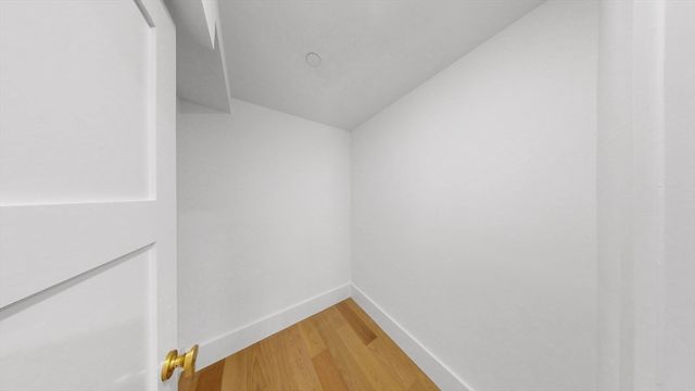 139 Sycamore St. A, Somerville, MA 02145