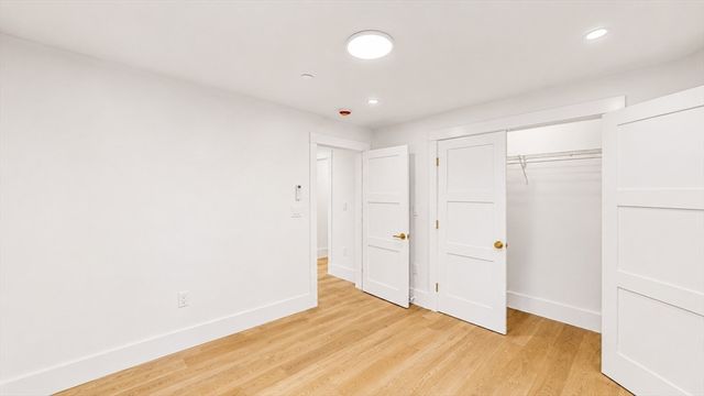 139 Sycamore St. A, Somerville, MA 02145