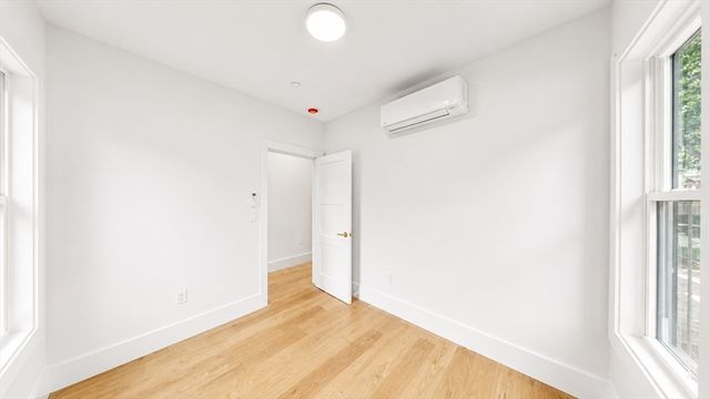 139 Sycamore St. A, Somerville, MA 02145