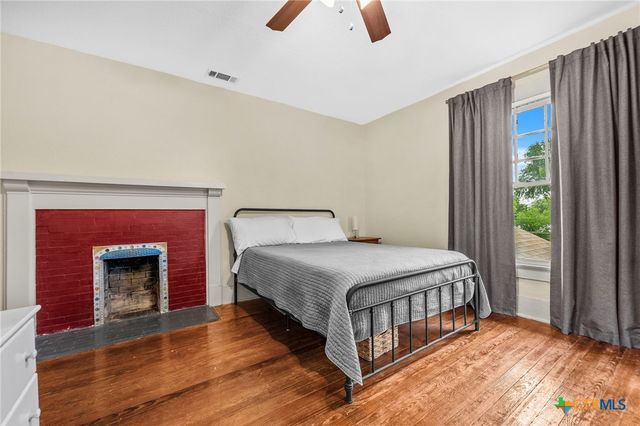 501 N Penelope Street, Belton, TX 76513