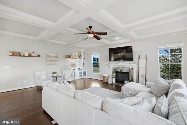 14521 BLUFF POINT CT, Gainesville, VA 20155