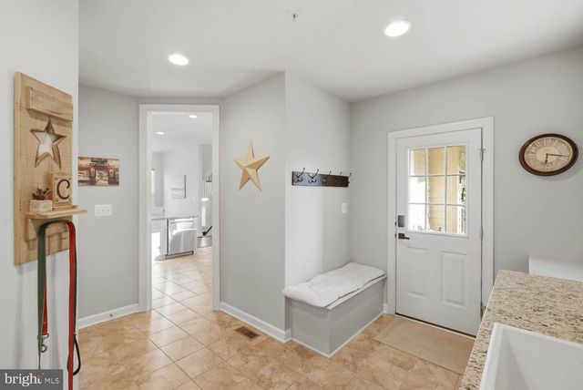 14521 BLUFF POINT CT, Gainesville, VA 20155