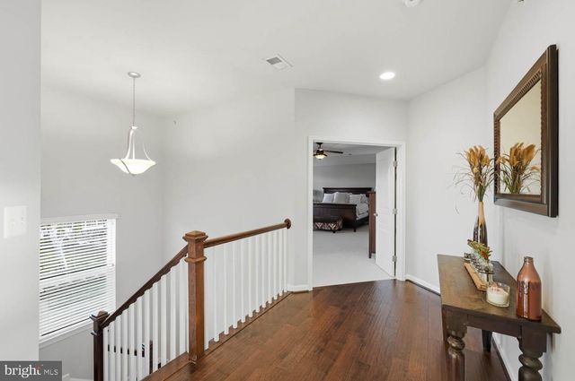 14521 BLUFF POINT CT, Gainesville, VA 20155