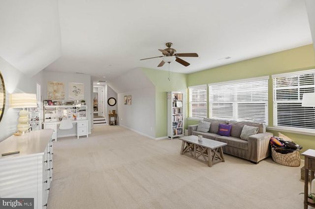 14521 BLUFF POINT CT, Gainesville, VA 20155