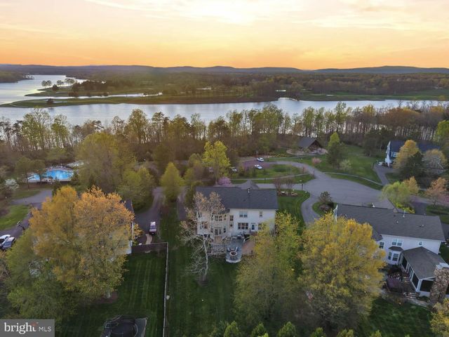 14521 BLUFF POINT CT, Gainesville, VA 20155