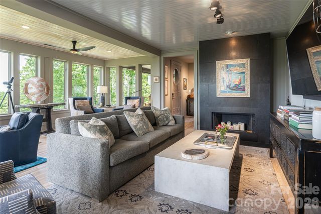 145 Kalmia Drive, Asheville, NC 28804