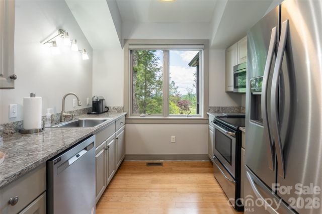 145 Kalmia Drive, Asheville, NC 28804