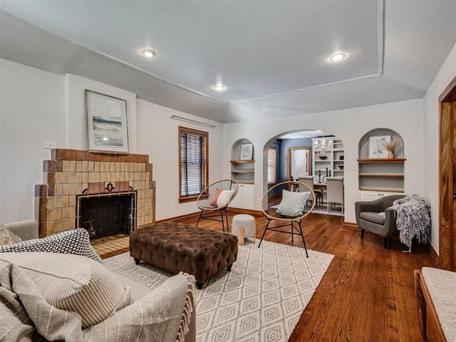 217 Edgemere Court, Oklahoma City, OK 73118