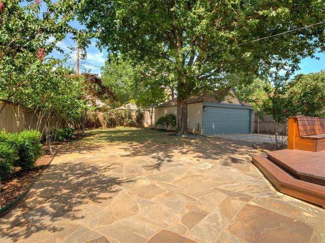217 Edgemere Court, Oklahoma City, OK 73118