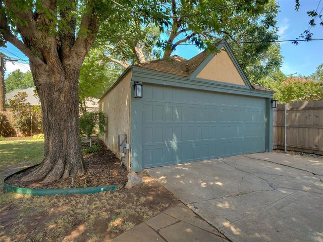 217 Edgemere Court, Oklahoma City, OK 73118