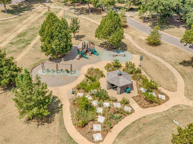 217 Edgemere Court, Oklahoma City, OK 73118