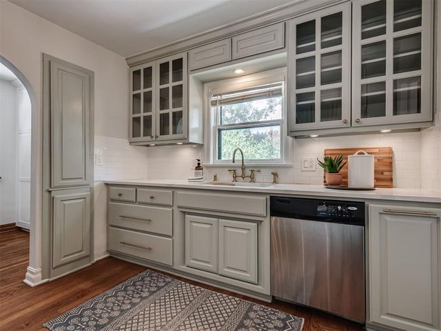 217 Edgemere Court, Oklahoma City, OK 73118
