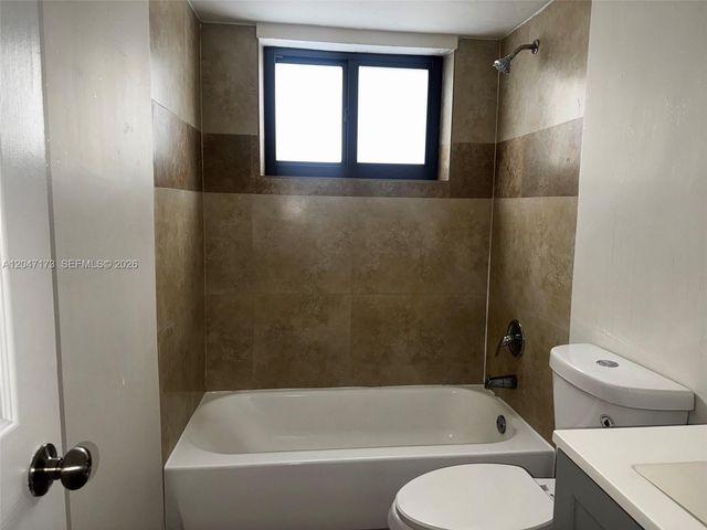 1330 W 29th St 9, Hialeah, FL 33012
