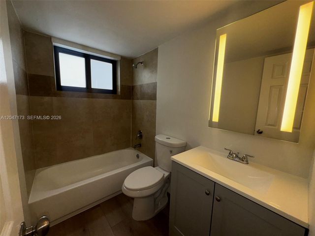 1330 W 29th St 9, Hialeah, FL 33012