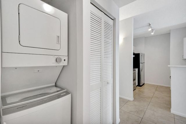 720 S Sapodilla Avenue 303, West Palm Beach, FL 33401