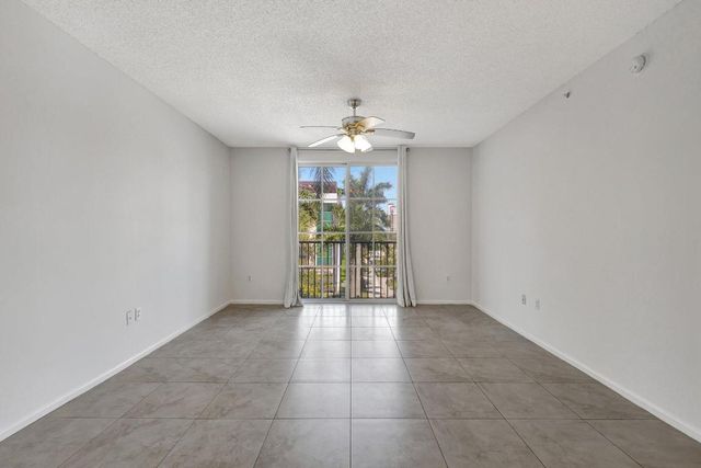 720 S Sapodilla Avenue 303, West Palm Beach, FL 33401