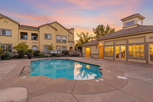 1415 Vessona Cir, Folsom, CA 95630